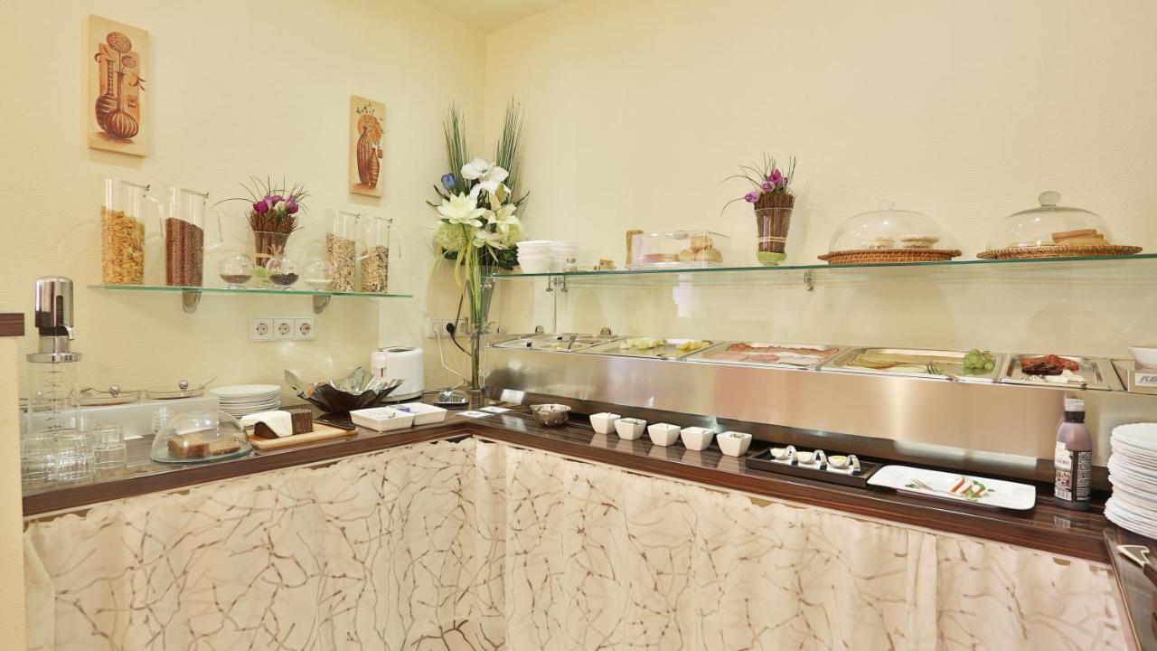Altstadt Hotel ไฮเดลเบิร์ก ภายนอก รูปภาพ
