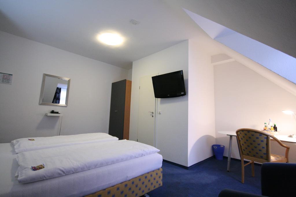 Altstadt Hotel ไฮเดลเบิร์ก ภายนอก รูปภาพ