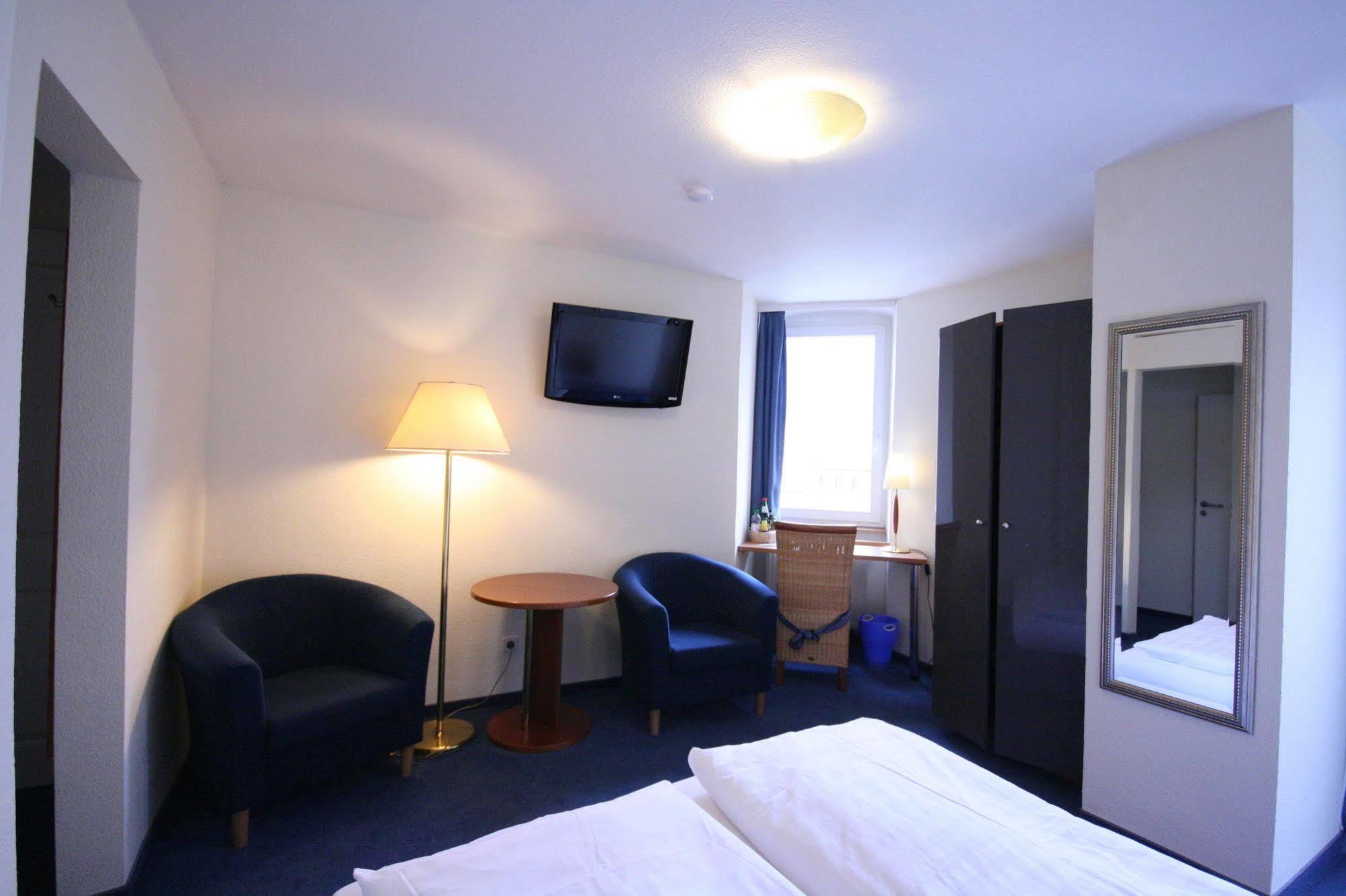 Altstadt Hotel ไฮเดลเบิร์ก ภายนอก รูปภาพ