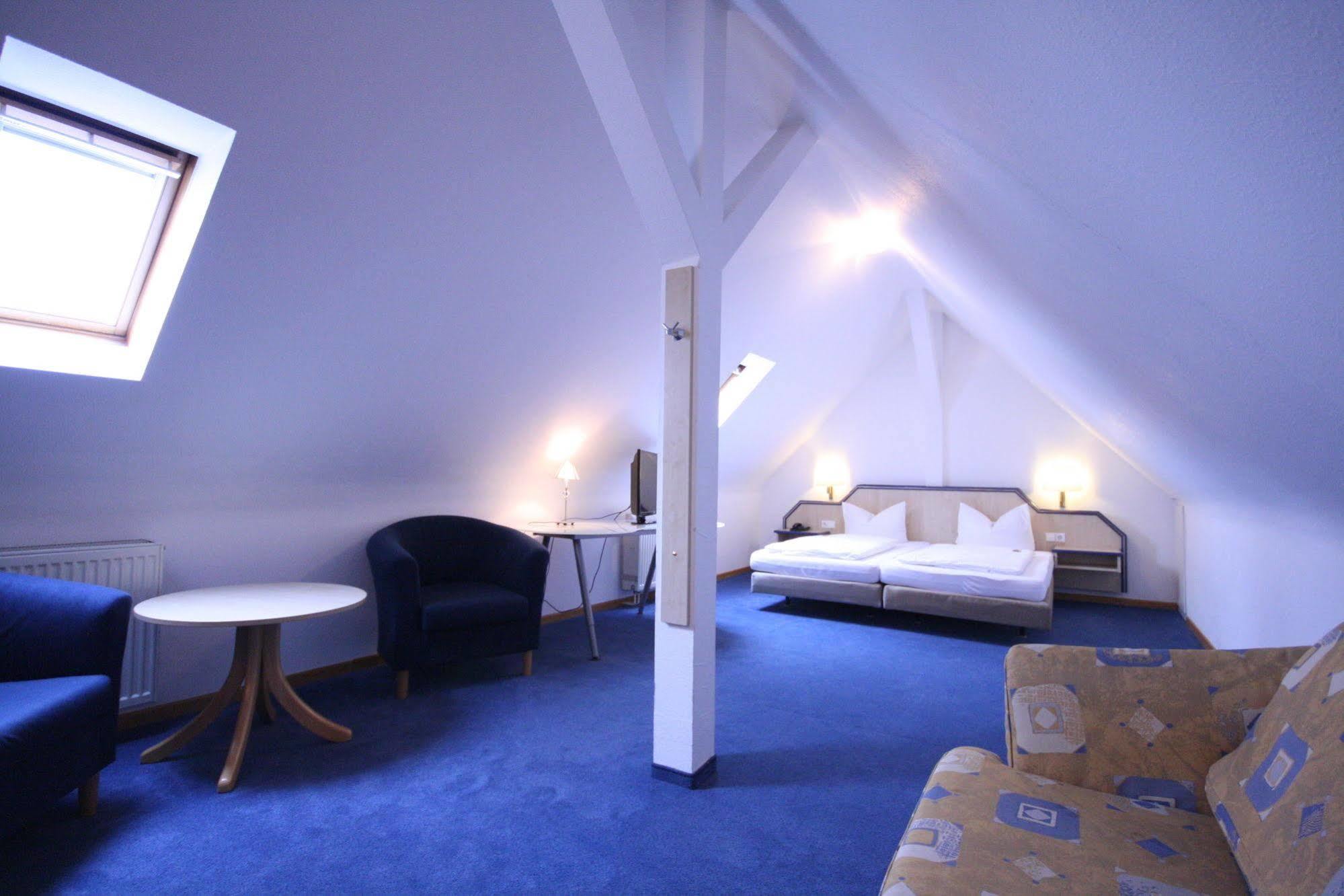 Altstadt Hotel ไฮเดลเบิร์ก ภายนอก รูปภาพ